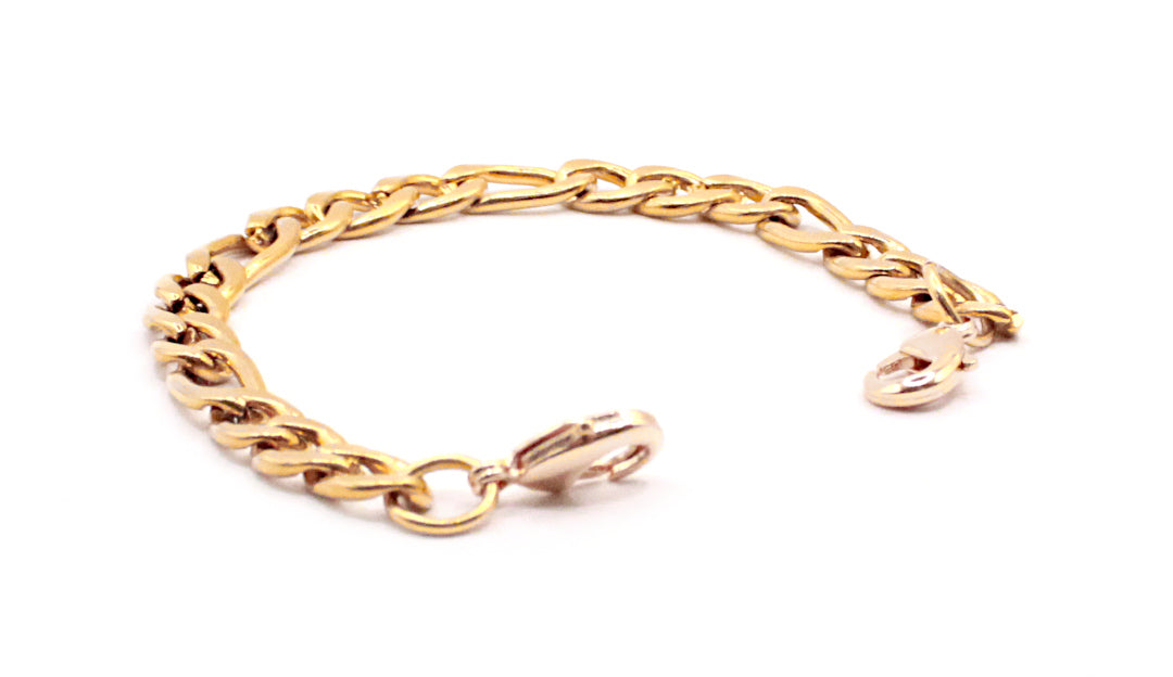 Large Figaro Chain Bracelet in Yellow Gold